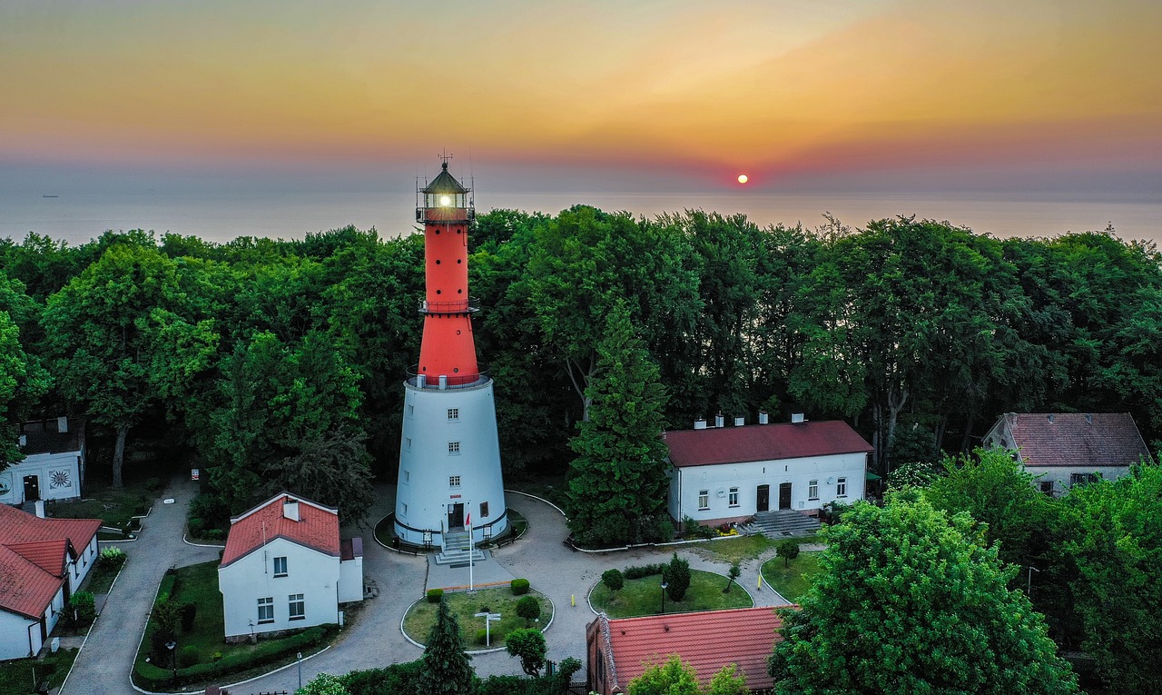 jastrzębia góra, lighthouse, village-6372439.jpg